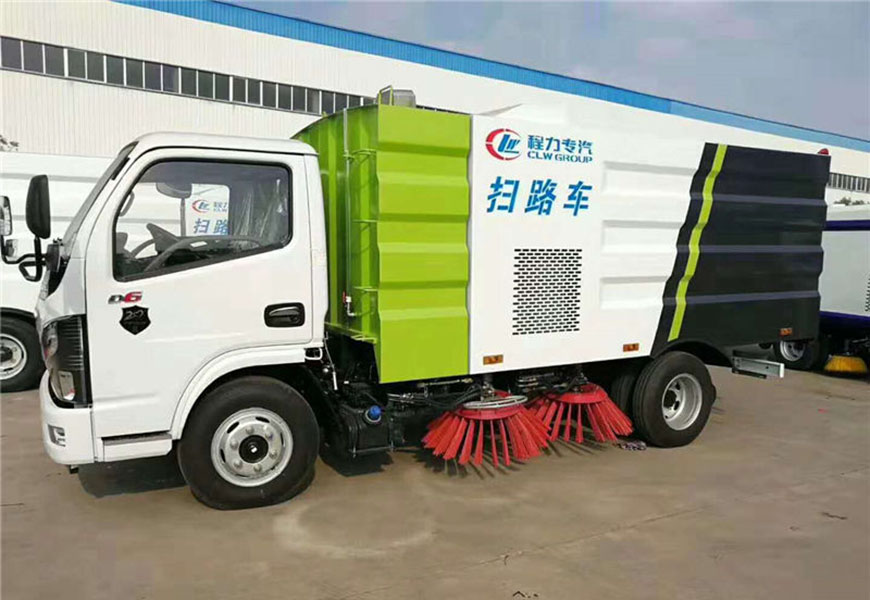 國六東風(fēng)多利卡掃路車