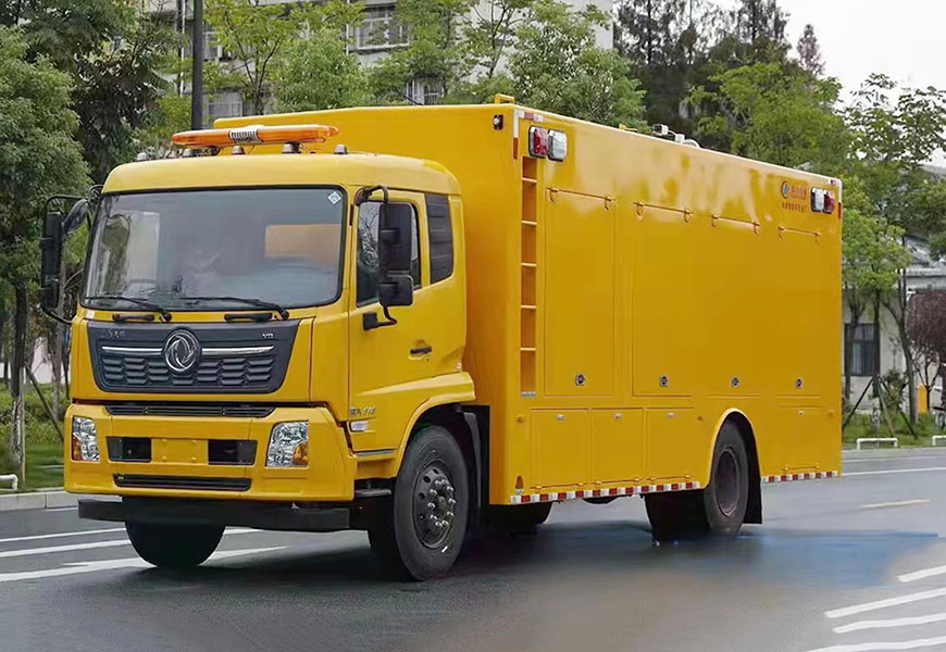 國(guó)六東風(fēng)天錦排水搶險(xiǎn)救援車(chē)